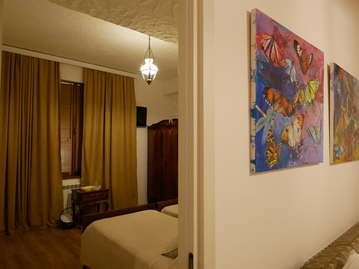 My Garden Hotel Тбилиси Екстериор снимка