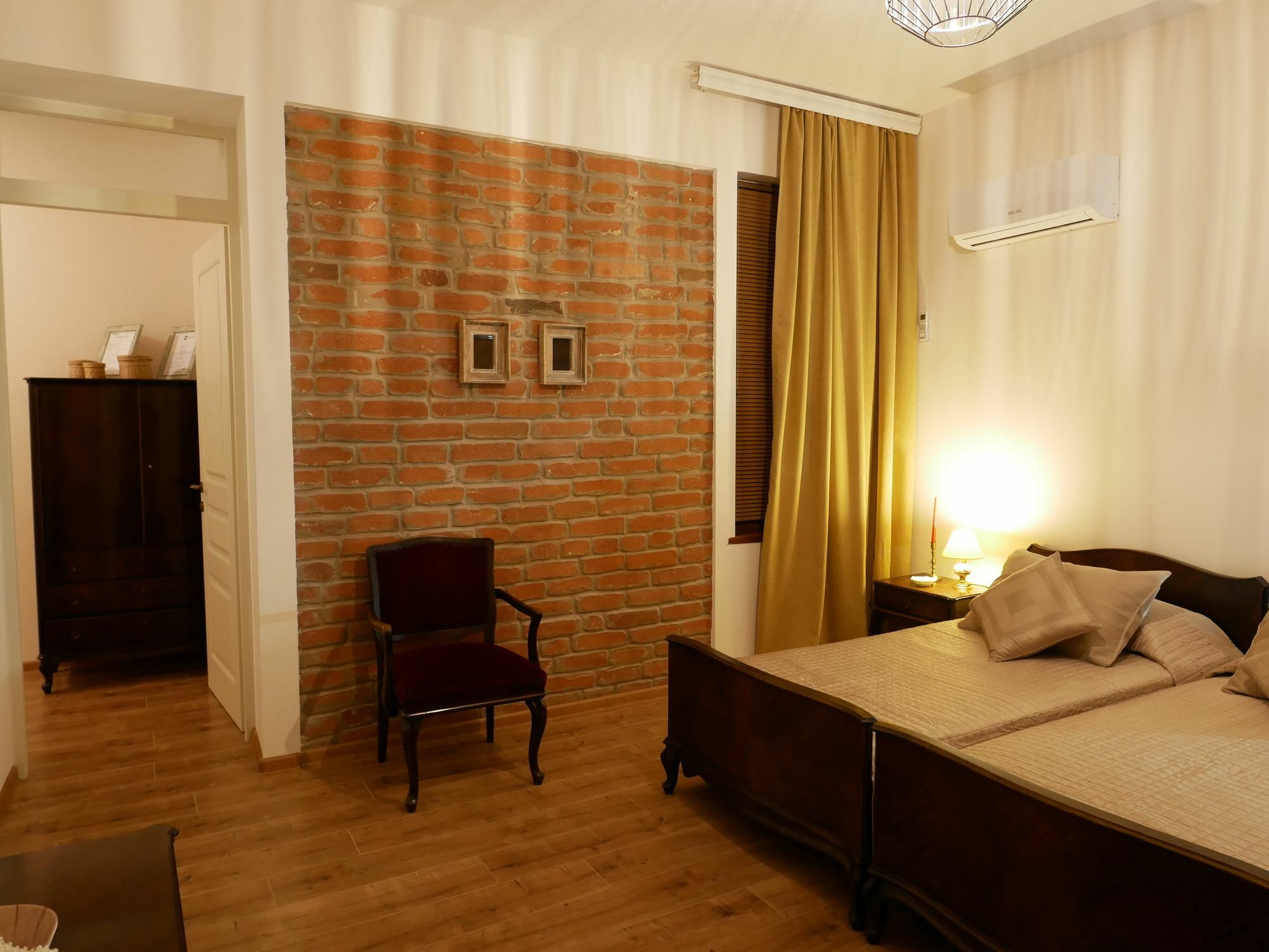 My Garden Hotel Тбилиси Екстериор снимка