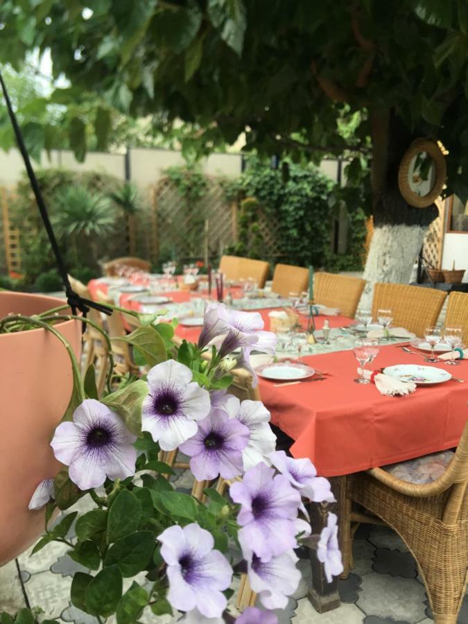 My Garden Hotel Тбилиси Екстериор снимка